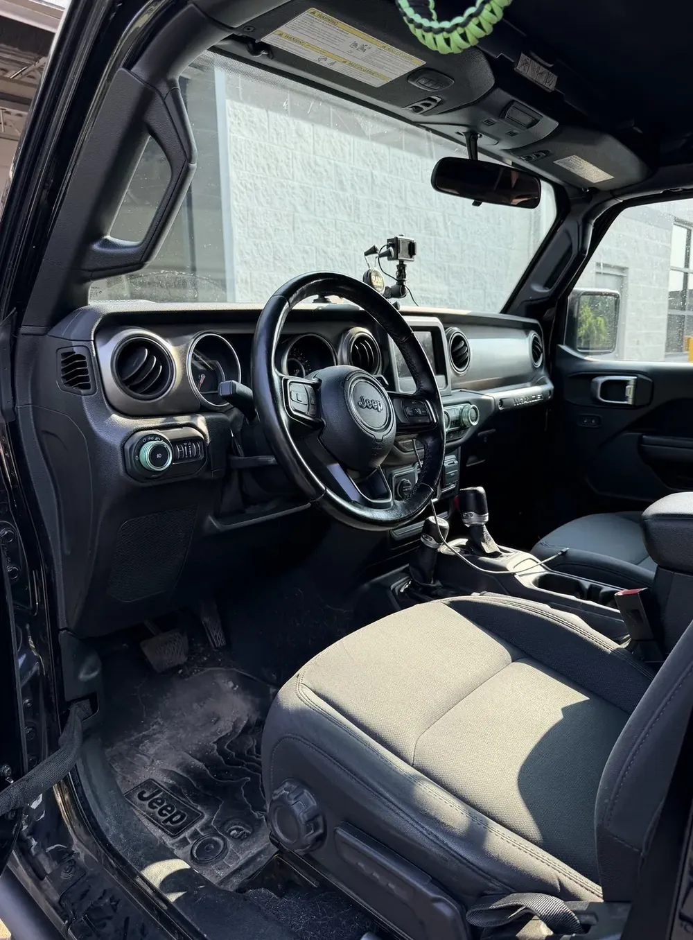 Jeep, front, before cleaning
