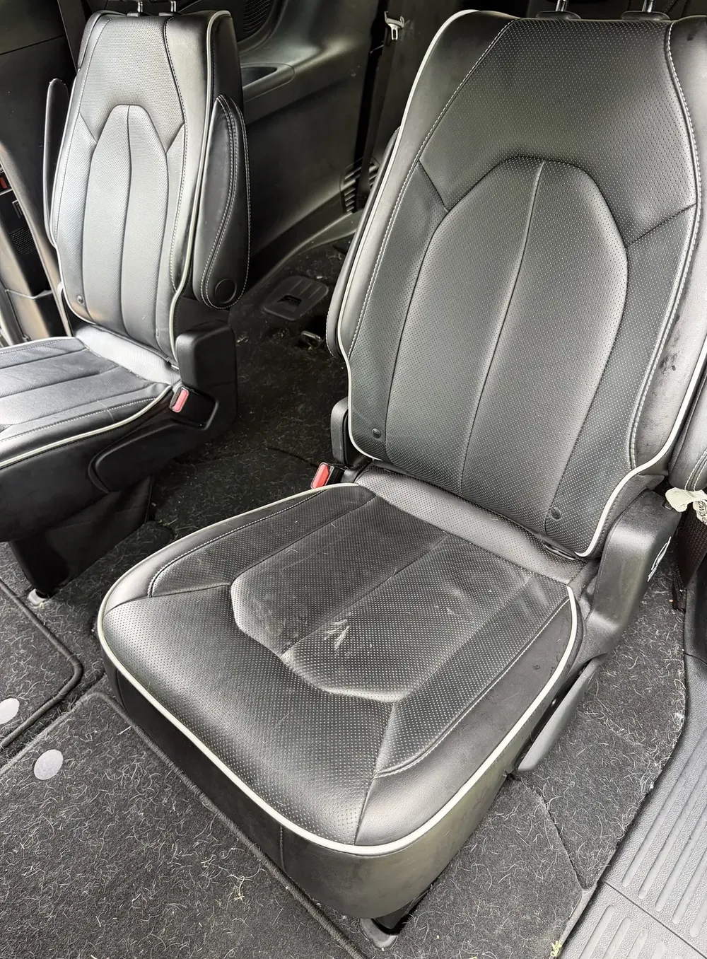 Chrysler Pacifica, second row, before cleaning